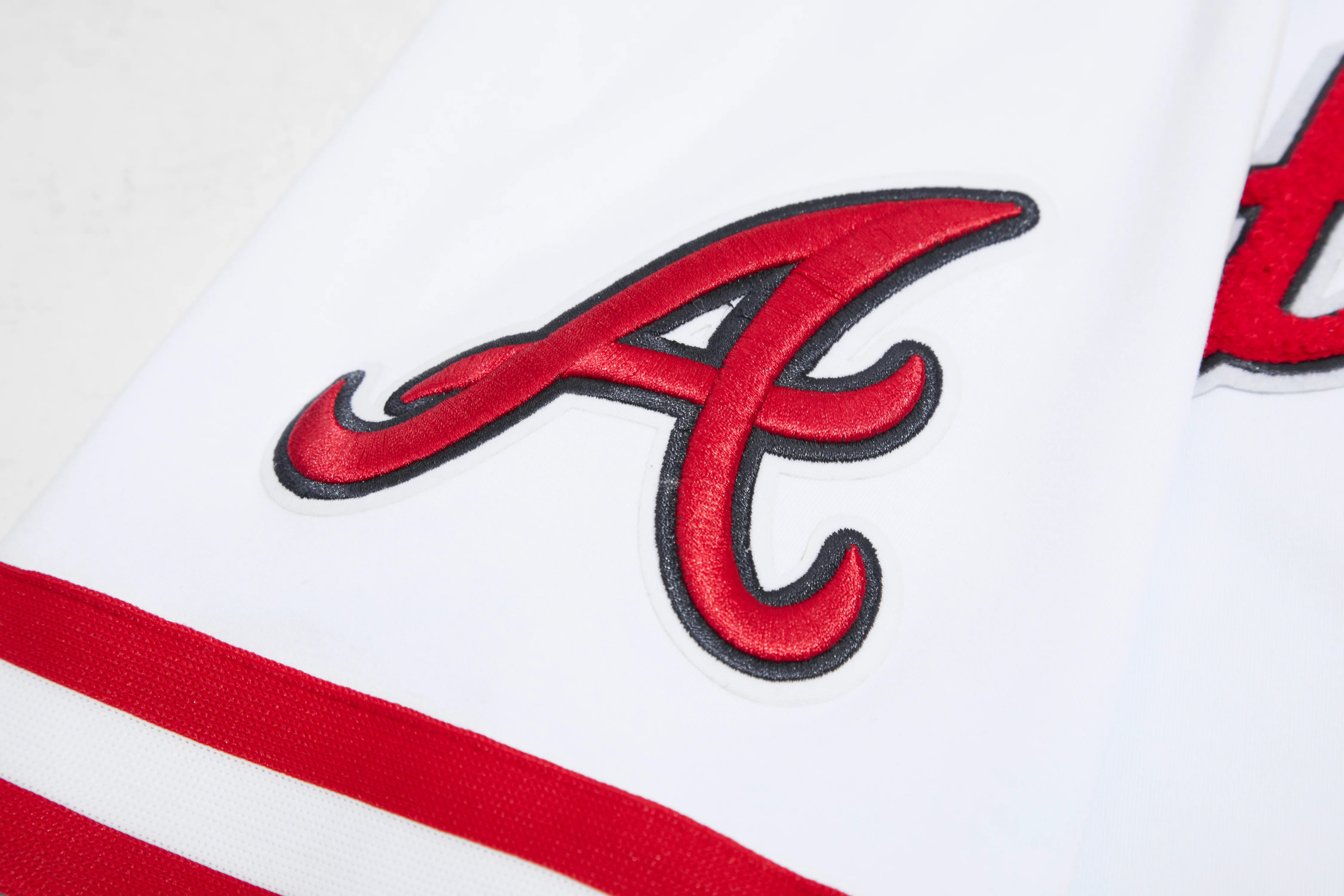 Atlanta Braves - MLB Classic Chenille Men's Top T-shirt