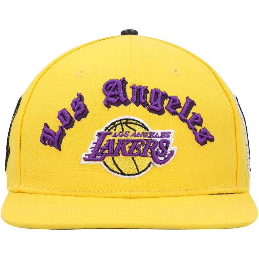 Los Angeles Lakers - NBA Old English Yellow Snapback Hat