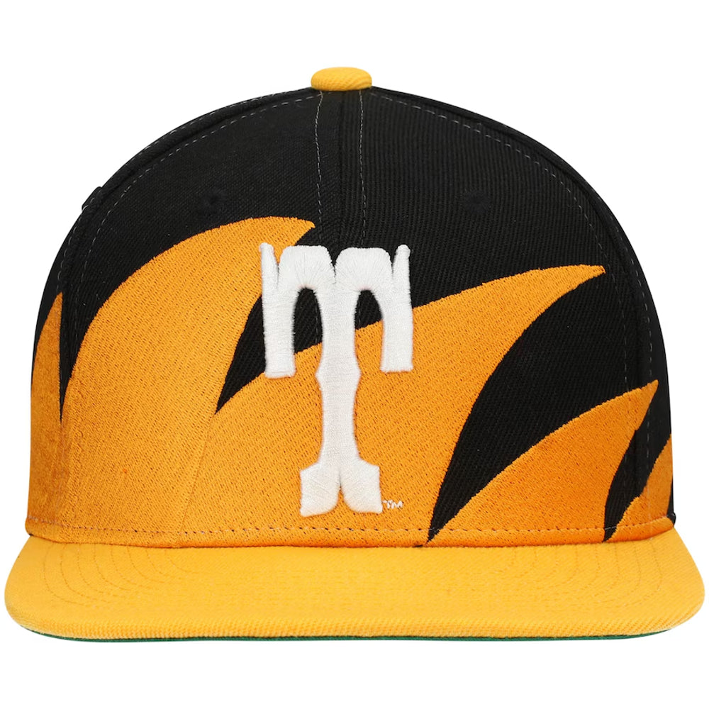 Tennessee Volunteer - Sharktooth Black Snapback Hat