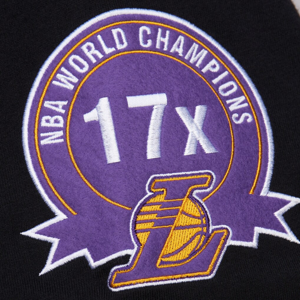 Los Angeles Lakers - Black Double Clutch Vintage Logo T-Shirt