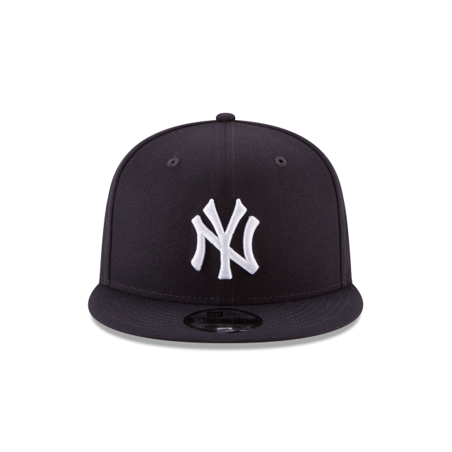 New York Yankees - Basic 9Fifty Snapback Hat, New Era