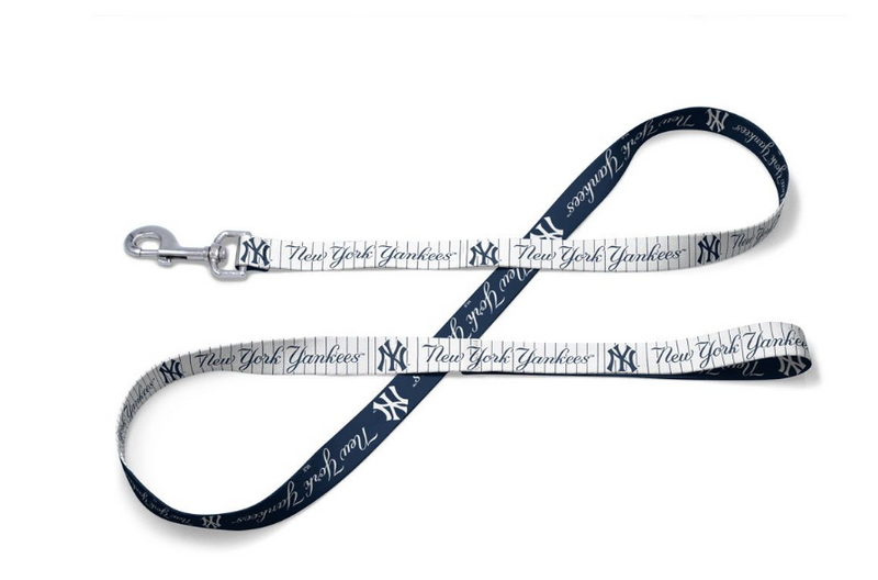 New York Yankees Pet Collar & Leash