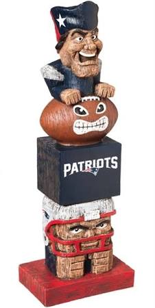 New England Patriots - Totem Pole