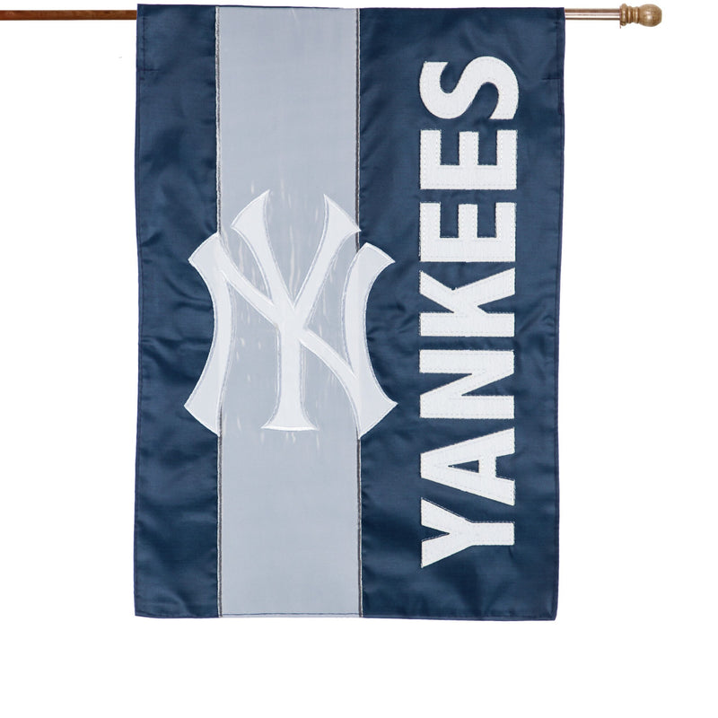 New York Yankees Embellish House Flag